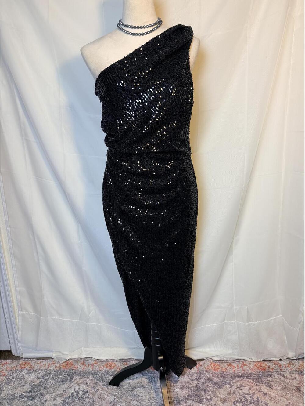 Alexa Admor Black Sequin One-Shoulder Formal Gown NWT